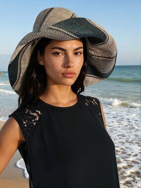 Women's Raffia Sun Hat, Large Brim, Summer Lightweight Natural Grass Hat, Black